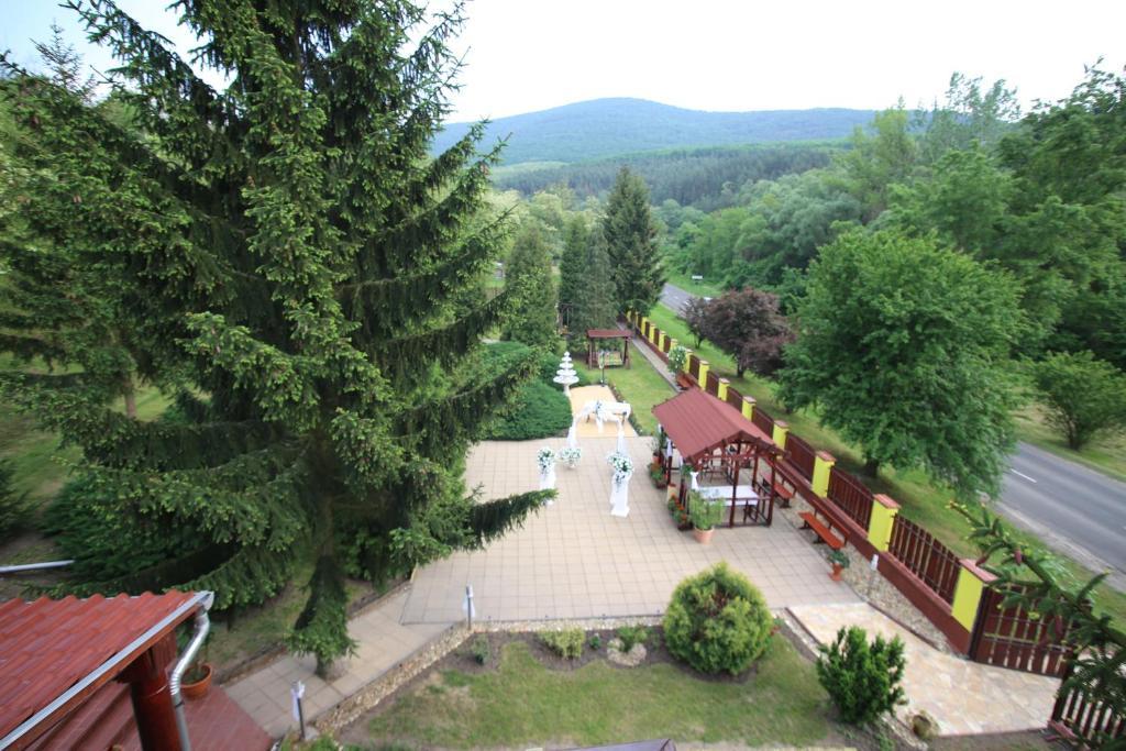 Fenyves Fogado Hotel Szurdokpuspoki Luaran gambar